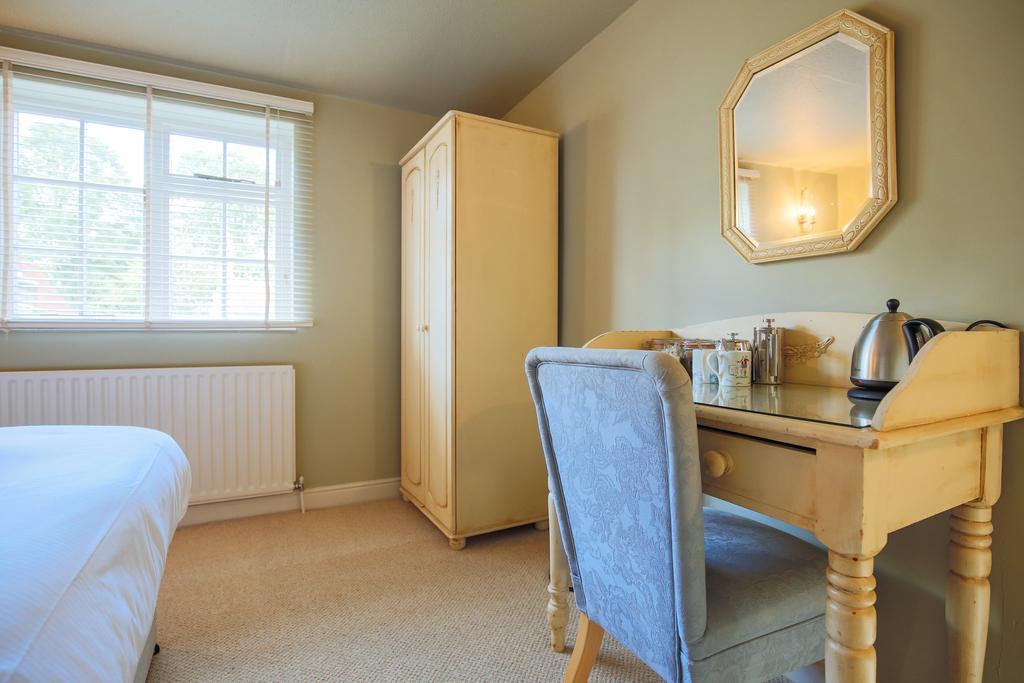 Fantinos Bed & Breakfast Thirsk Bagian luar foto