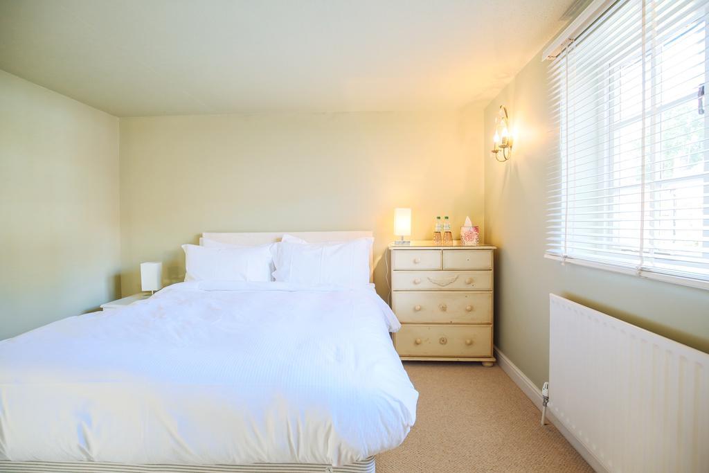 Fantinos Bed & Breakfast Thirsk Bagian luar foto