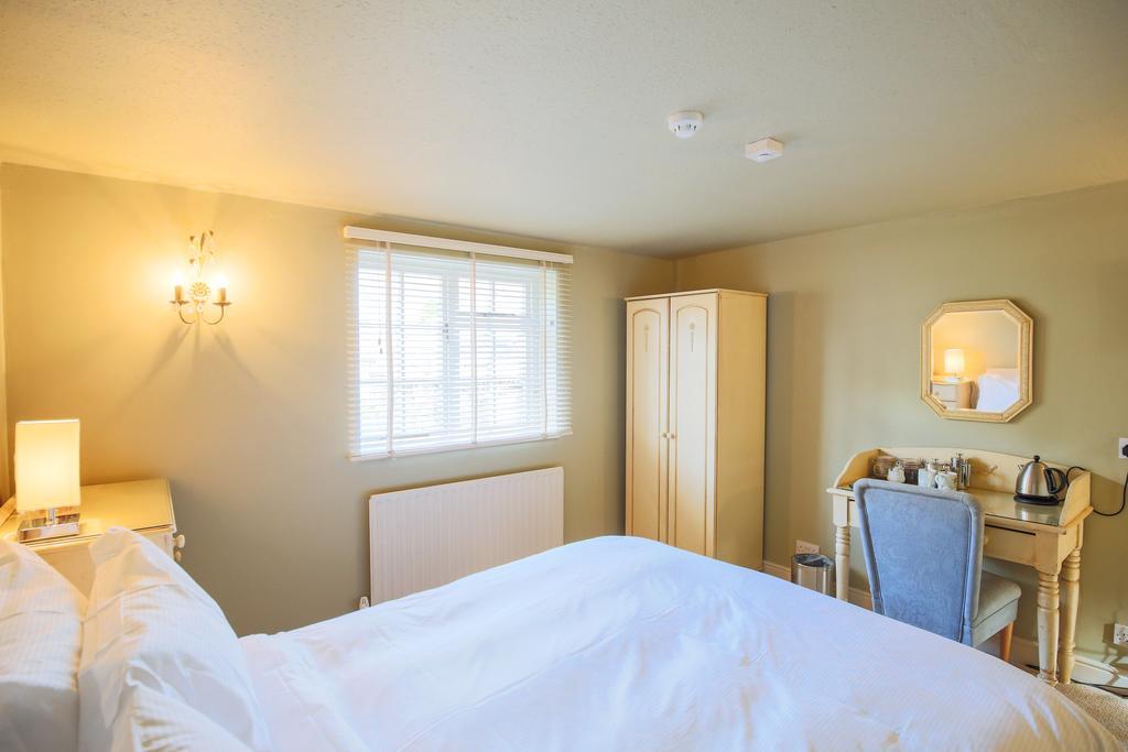 Fantinos Bed & Breakfast Thirsk Bagian luar foto