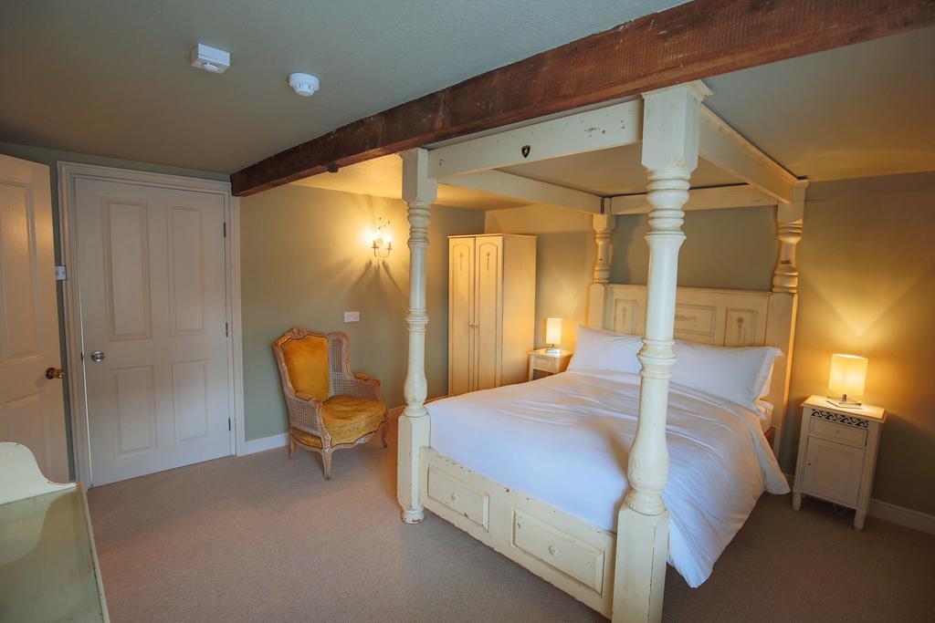 Fantinos Bed & Breakfast Thirsk Bagian luar foto