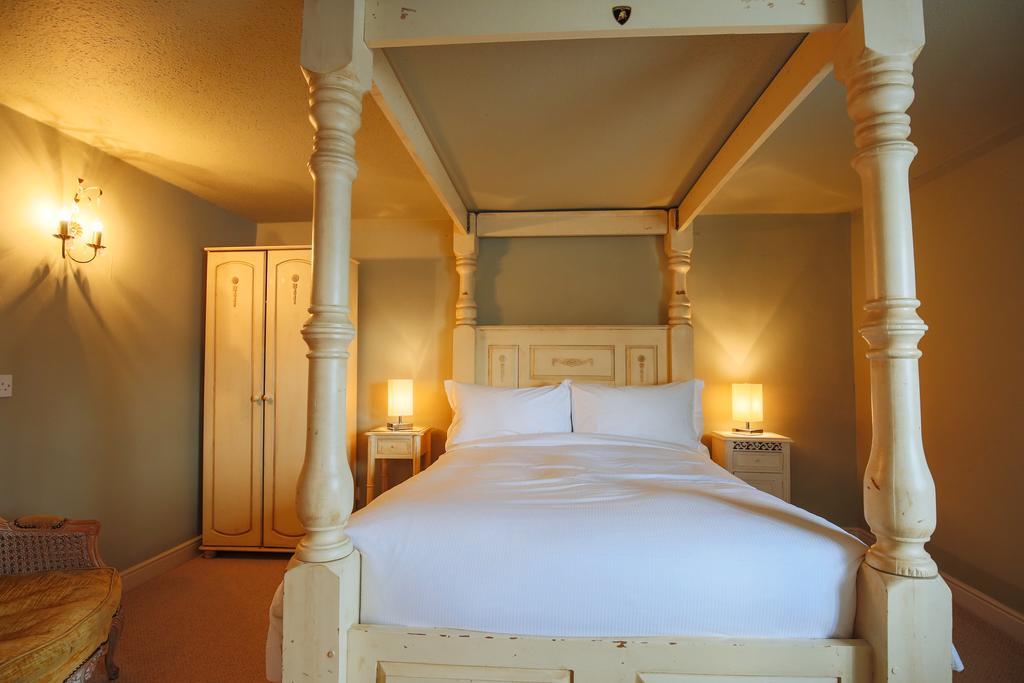 Fantinos Bed & Breakfast Thirsk Bagian luar foto