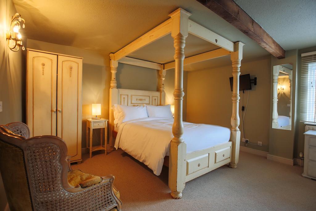Fantinos Bed & Breakfast Thirsk Bagian luar foto