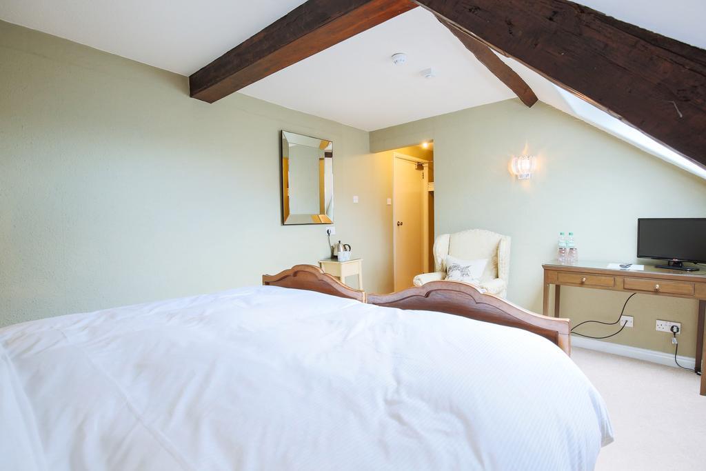 Fantinos Bed & Breakfast Thirsk Bagian luar foto
