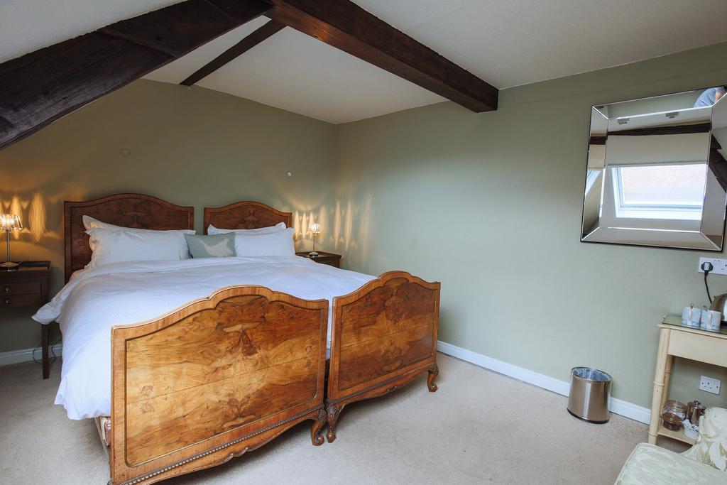 Fantinos Bed & Breakfast Thirsk Bagian luar foto