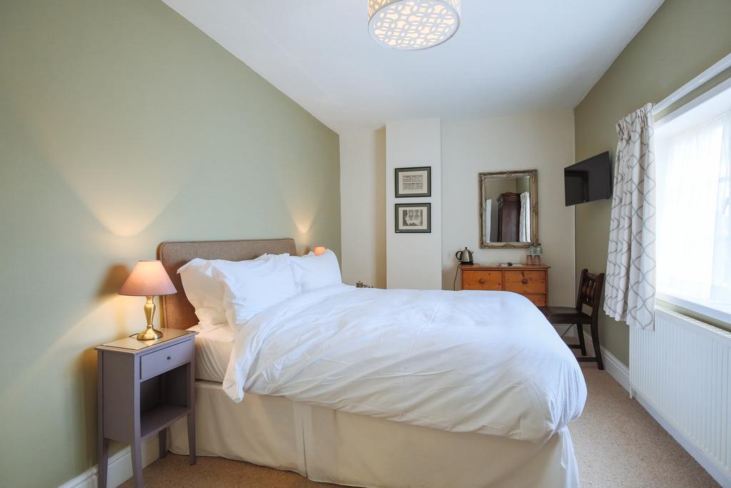 Fantinos Bed & Breakfast Thirsk Bagian luar foto