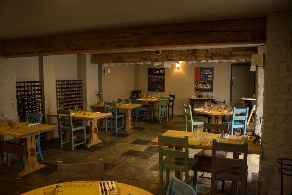 Fantinos Bed & Breakfast Thirsk Bagian luar foto